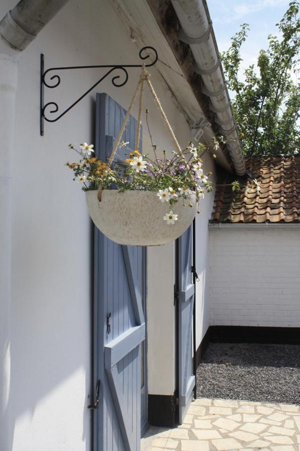 A L'Ombre Du Prunier Bed & Breakfast Licques Exterior photo